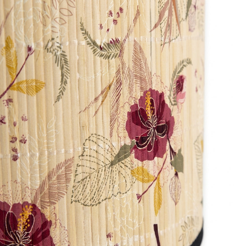 Abat-jour en bambou tressé crème motif fleur