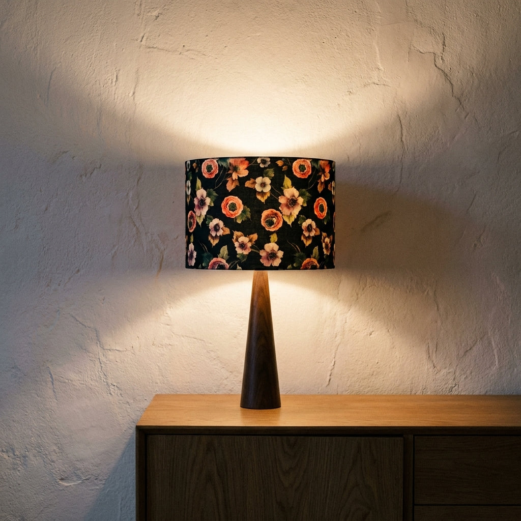 Abat-jour en bambou tressé noire motif fleur
