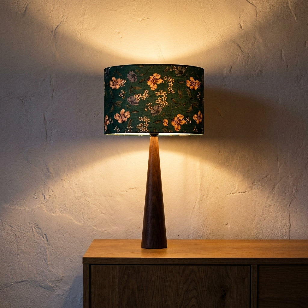 Abat-jour en bambou tressé vert motif fleur
