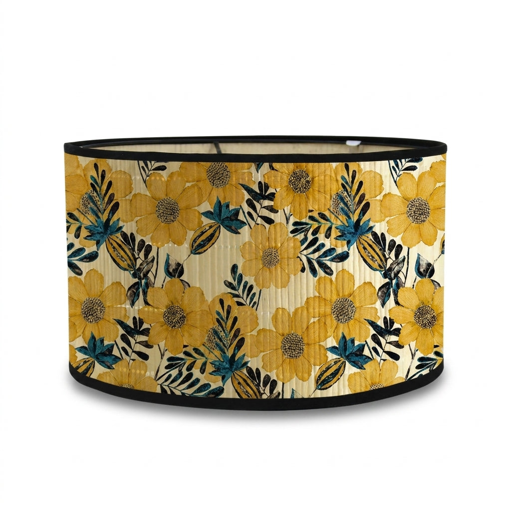 Abat-jour en bambou tressé motif fleur jaune