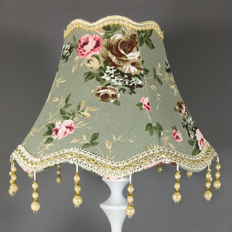 Abat-jour en tissu perles franges vert LANA