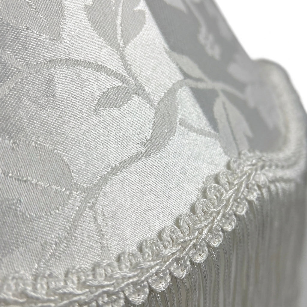 Abat-jour pour lampe de table en tissu blanc brodé NIRA